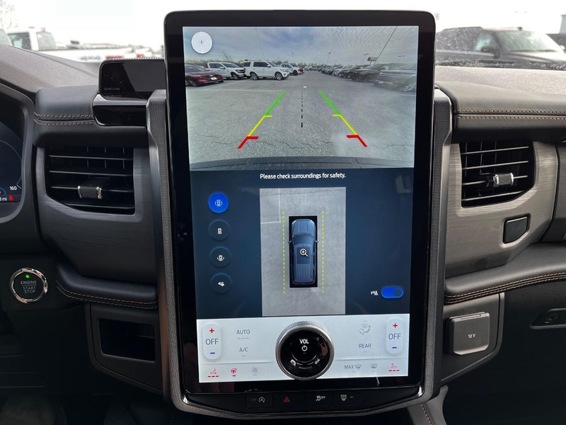 Ford Expedition Vehicle Image 19