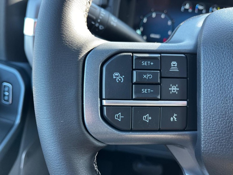 Ford F-150 Vehicle Image 12