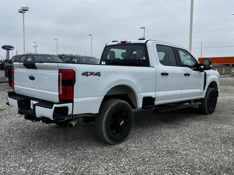 Ford Super Duty F-250 SRW Vehicle Image 03