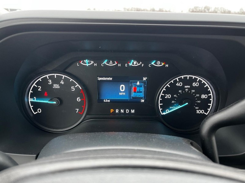 Ford Super Duty F-250 SRW Vehicle Image 13