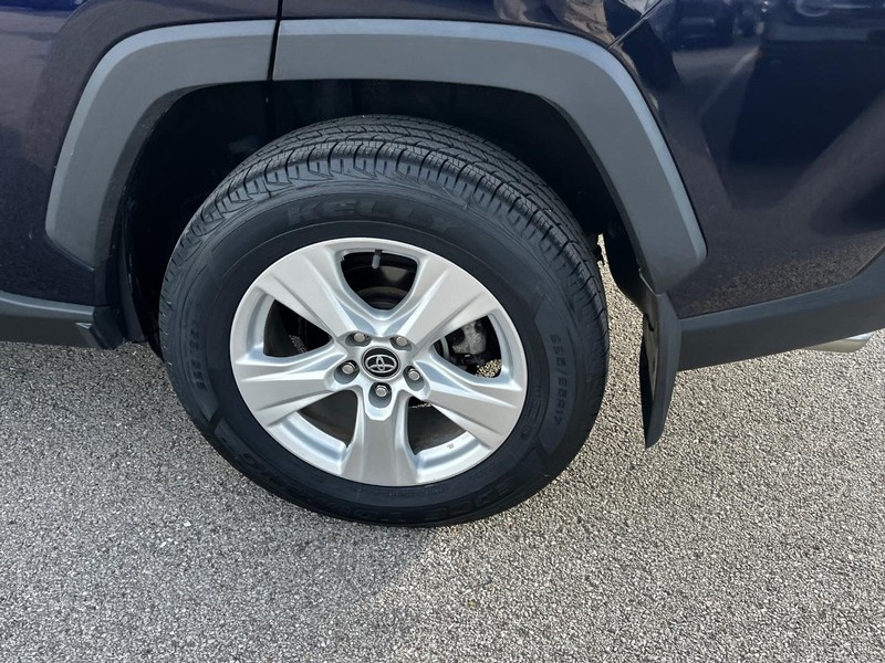 Toyota RAV4 Vehicle Image 07