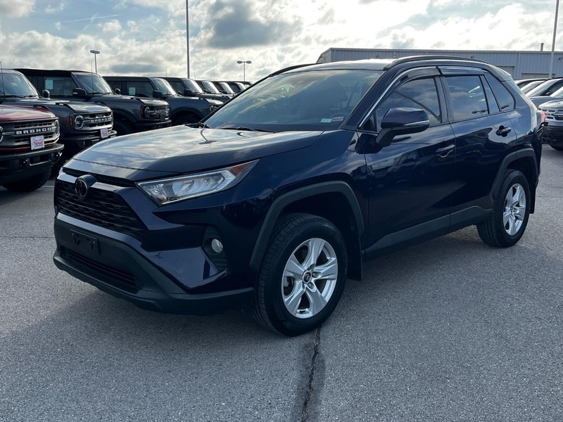 Toyota RAV4 Vehicle Image 08