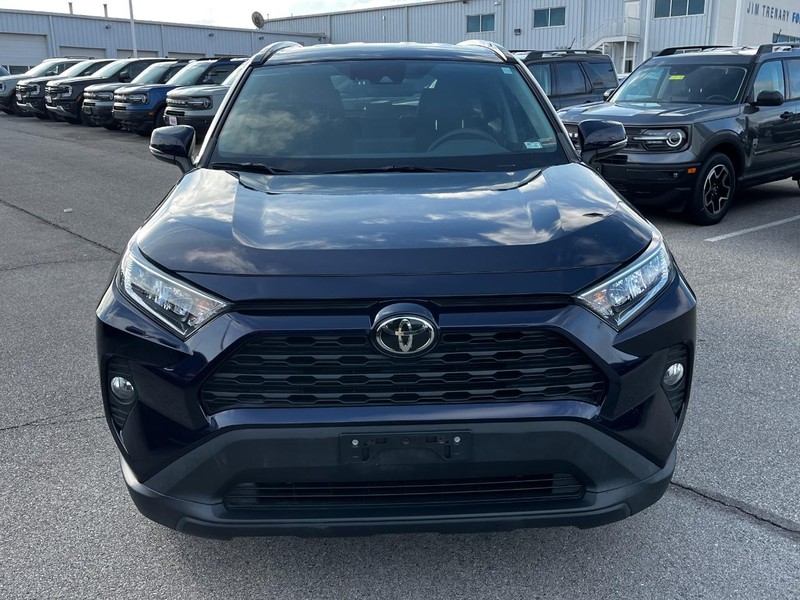 Toyota RAV4 Vehicle Image 09