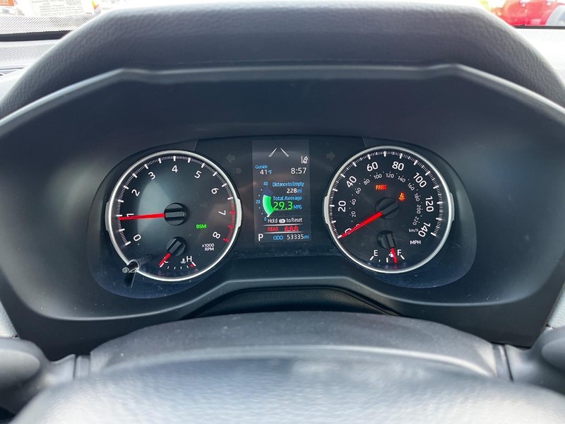 Toyota RAV4 Vehicle Image 18