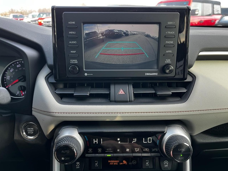 Toyota RAV4 Vehicle Image 21