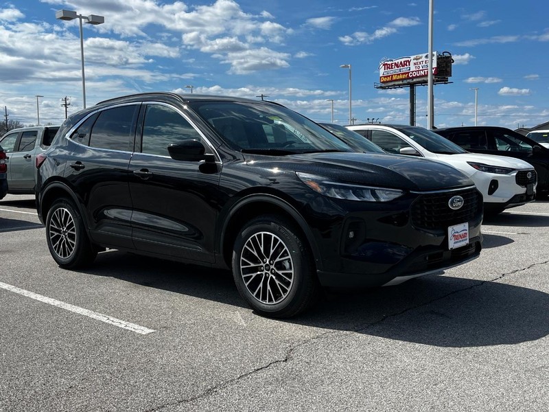 Ford Escape Vehicle Image 02