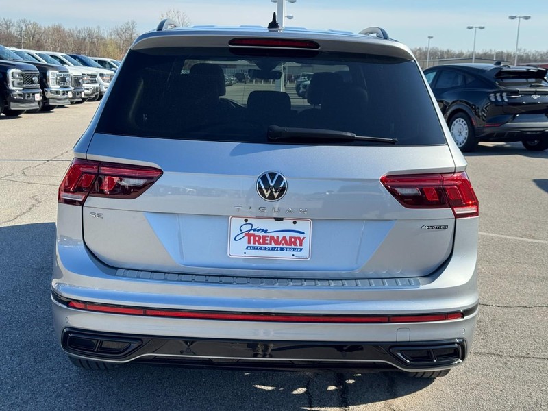 Volkswagen Tiguan Vehicle Image 05