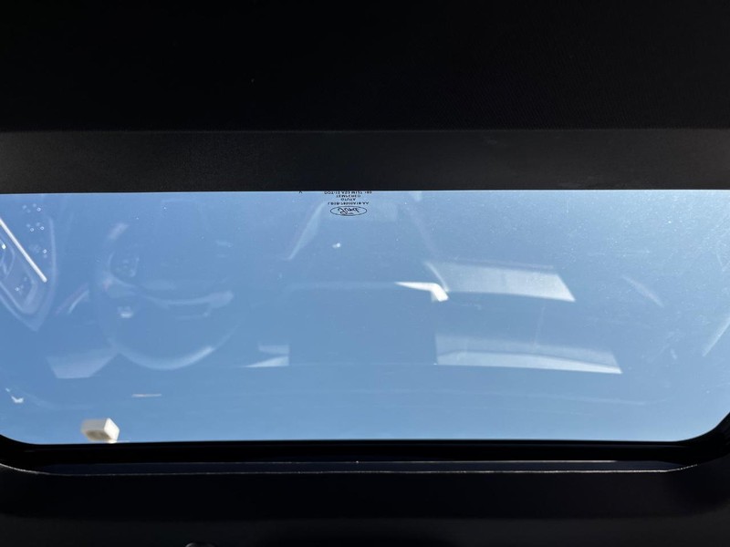 Ford Explorer Vehicle Image 07