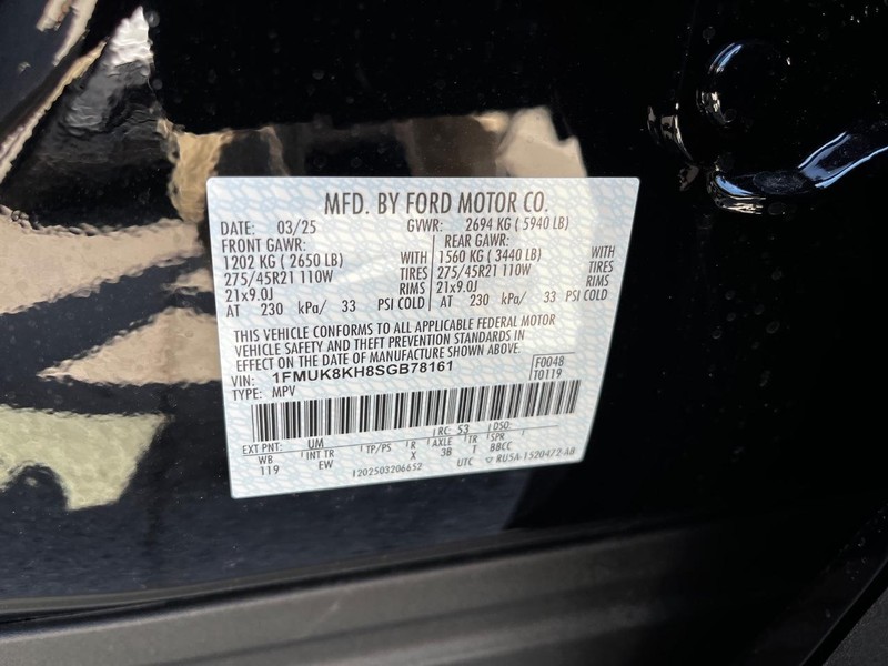 Ford Explorer Vehicle Image 19