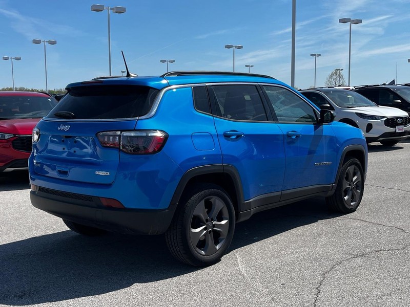 Jeep Compass Vehicle Image 03