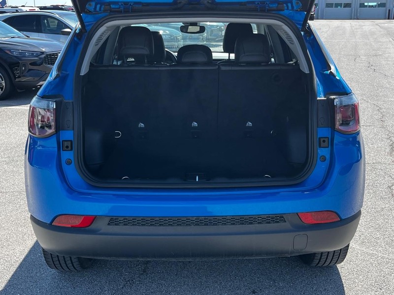 Jeep Compass Vehicle Image 05