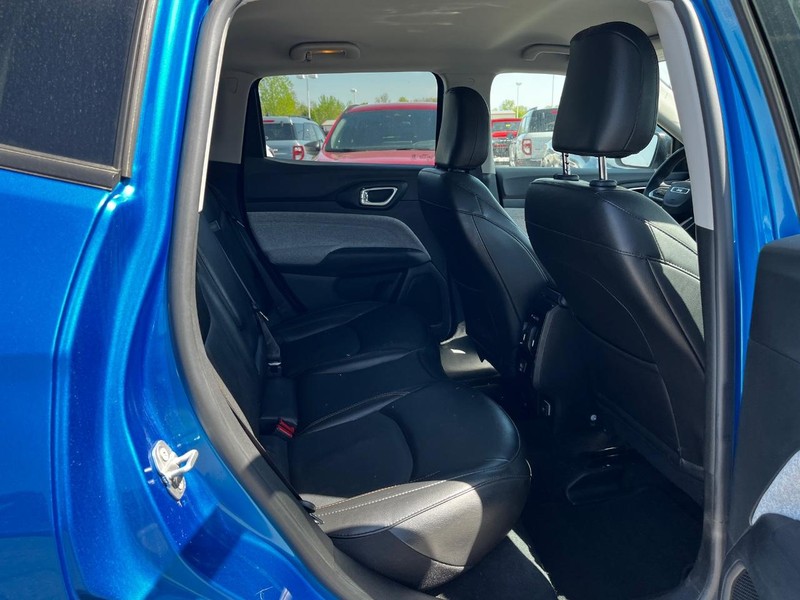 Jeep Compass Vehicle Image 10