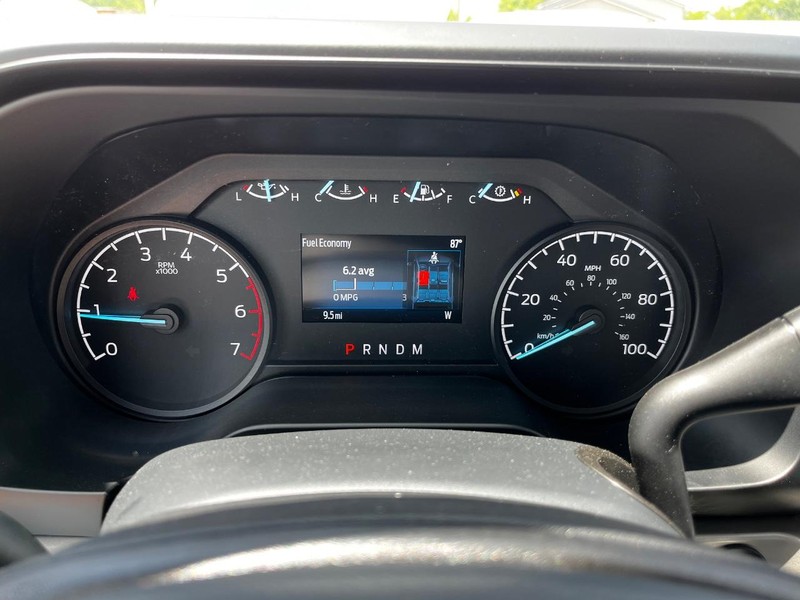 Ford Super Duty F-350 SRW Vehicle Image 14