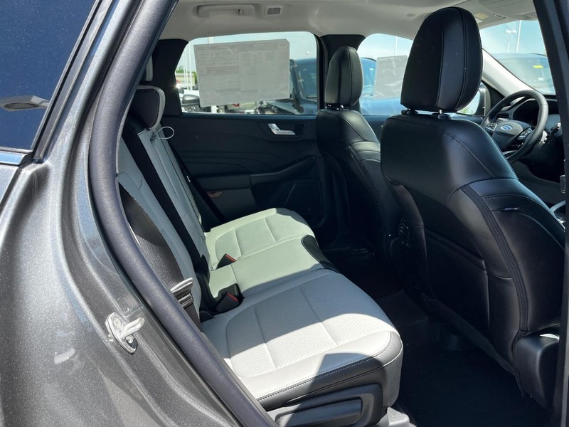 Ford Escape Vehicle Image 04