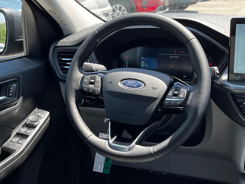 Ford Escape Vehicle Image 07