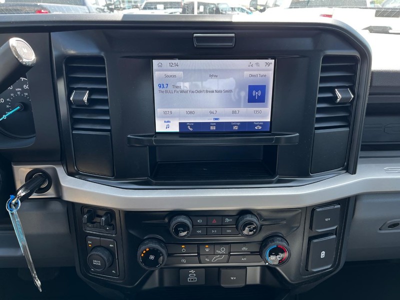 Ford Super Duty F-350 SRW Vehicle Image 14