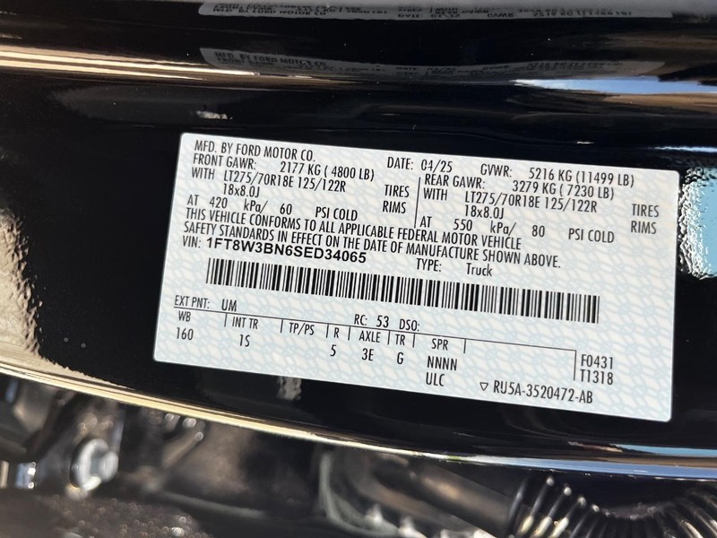 Ford Super Duty F-350 SRW Vehicle Image 16