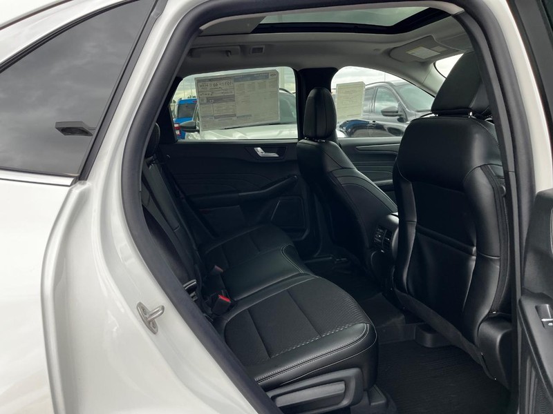 Ford Escape Vehicle Image 04
