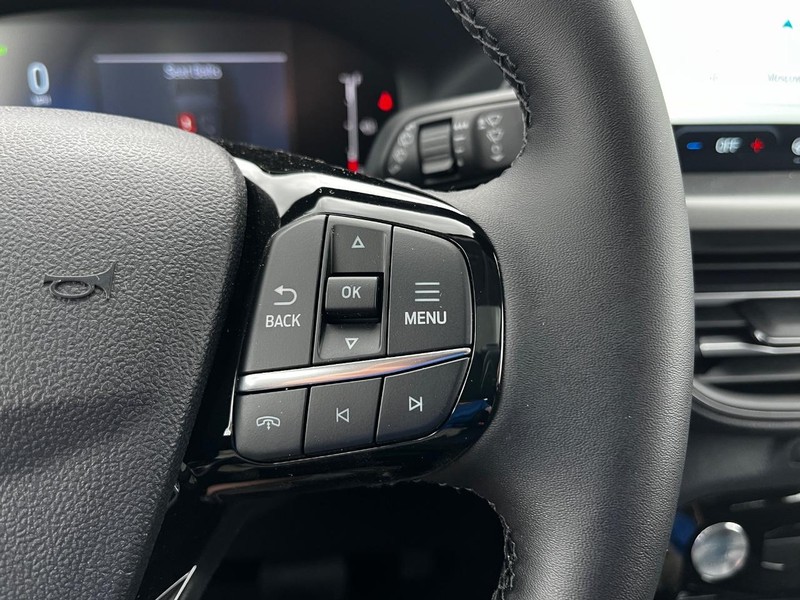 Ford Escape Vehicle Image 12