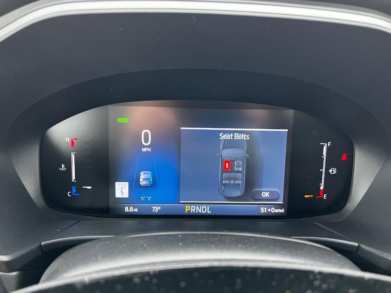 Ford Escape Vehicle Full-screen Gallery Image 19