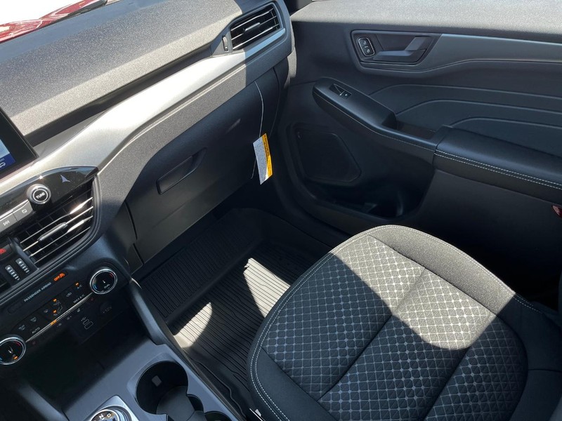 Ford Escape Vehicle Image 08