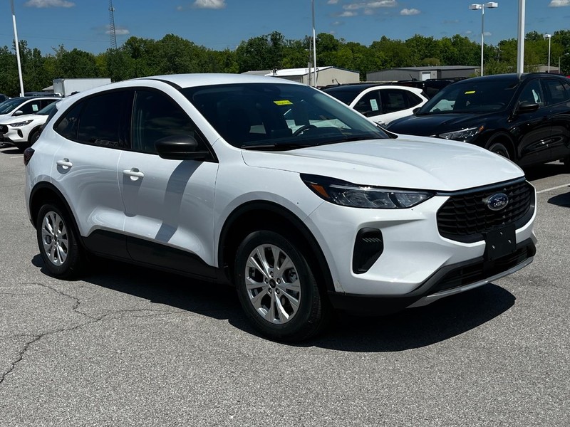 Ford Escape Vehicle Image 02
