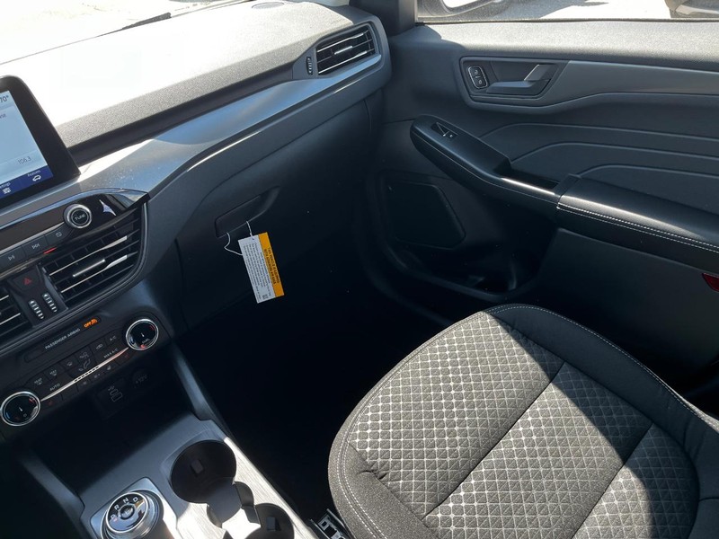 Ford Escape Vehicle Image 07