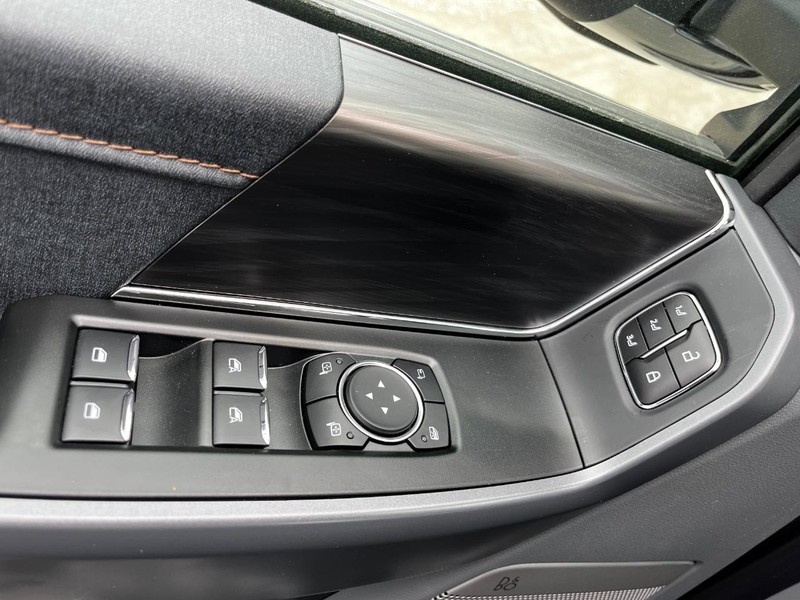 Ford F-150 Vehicle Image 09