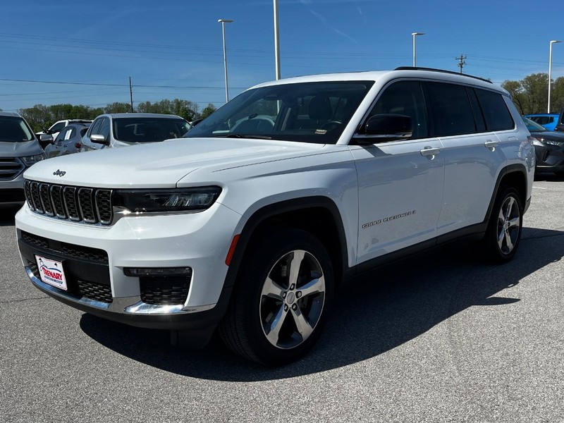Jeep Grand Cherokee L Vehicle Image 08