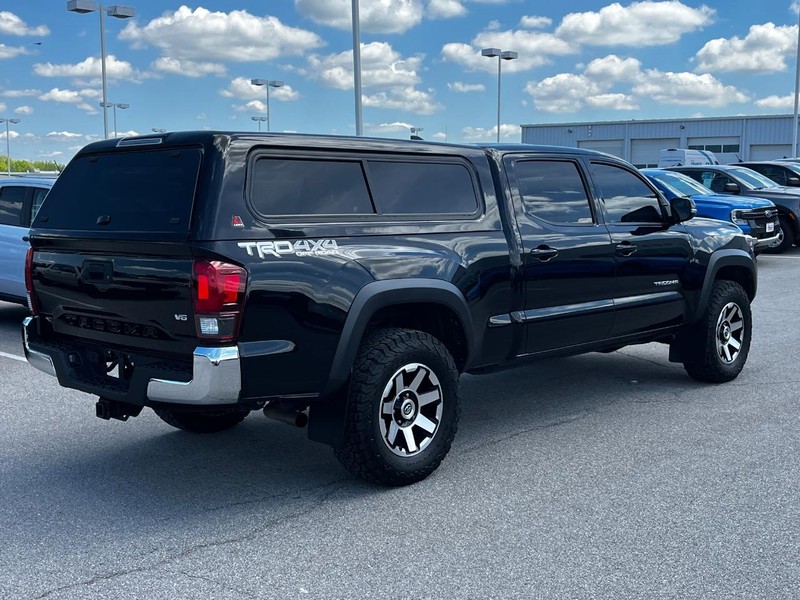 Toyota Tacoma 4WD Vehicle Image 03