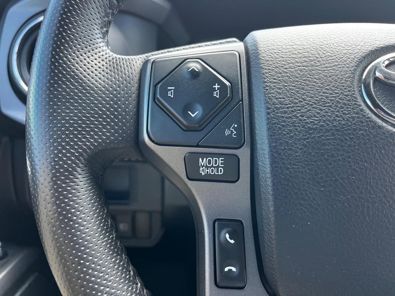 Toyota Tacoma 4WD Vehicle Image 16
