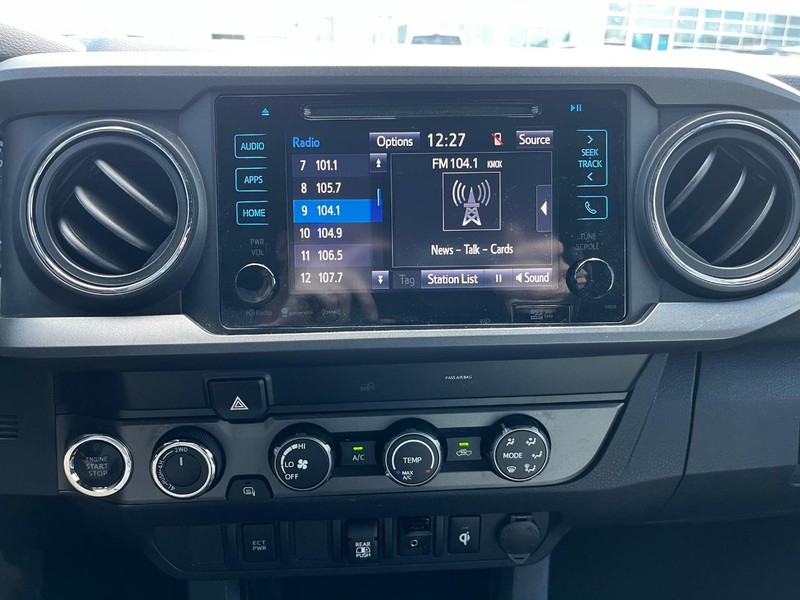 Toyota Tacoma 4WD Vehicle Image 20