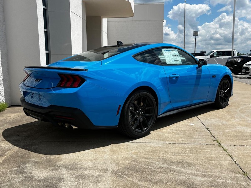Ford Mustang Vehicle Image 04