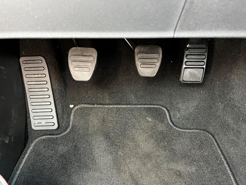 Ford Mustang Vehicle Image 10