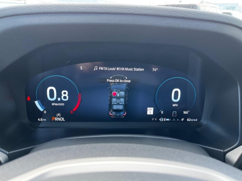 Ford Explorer Vehicle Image 14