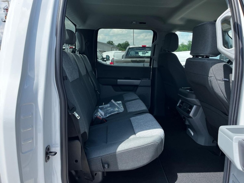 Ford Super Duty F-250 SRW Vehicle Image 04