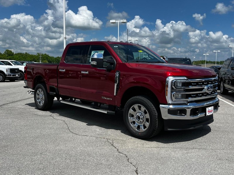 Ford Super Duty F-250 SRW Vehicle Image 02