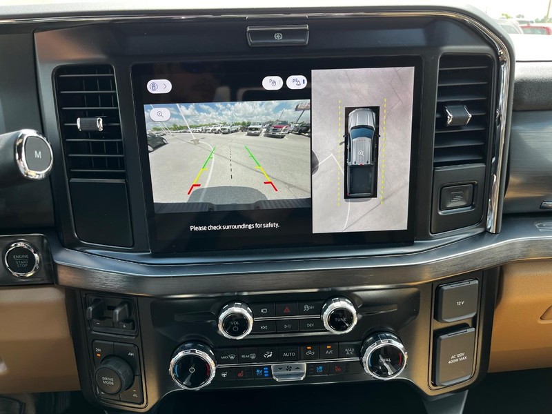 Ford Super Duty F-250 SRW Vehicle Image 15