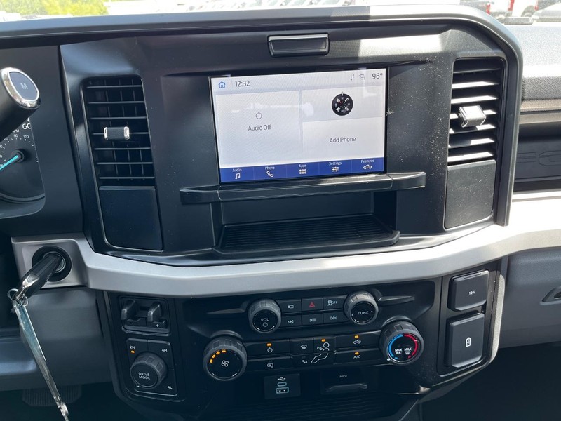 Ford Super Duty F-350 SRW Vehicle Image 13