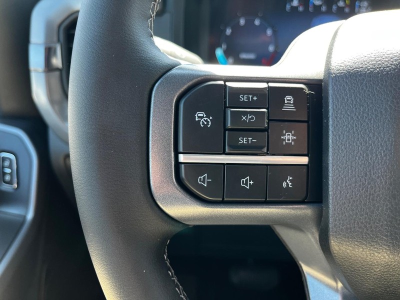 Ford F-150 Vehicle Image 11
