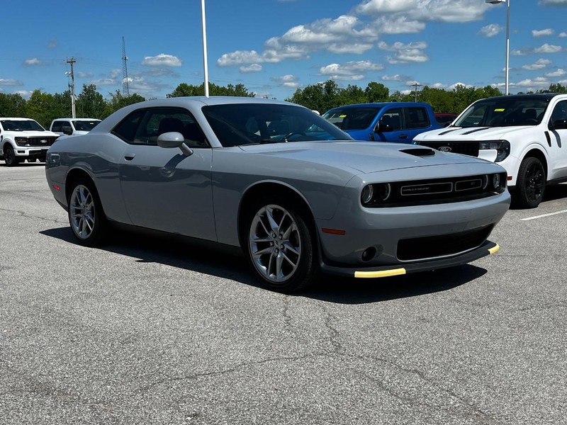 Dodge Challenger Vehicle Image 02