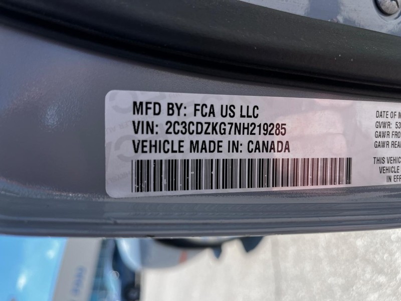 Dodge Challenger Vehicle Image 18