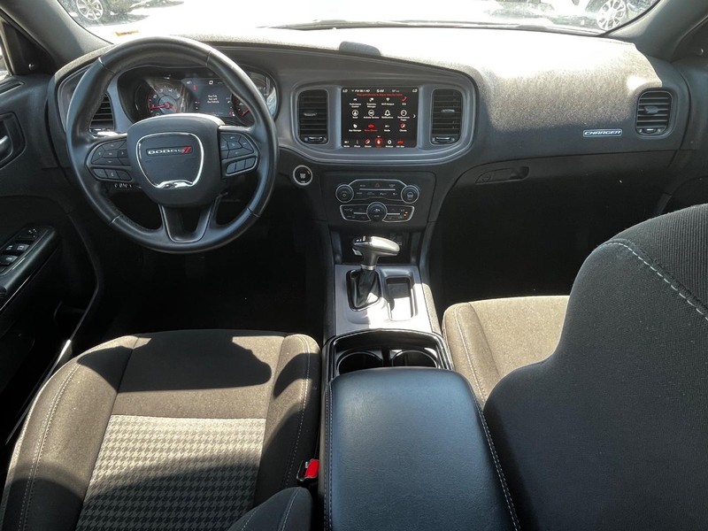 Dodge Charger Vehicle Image 11