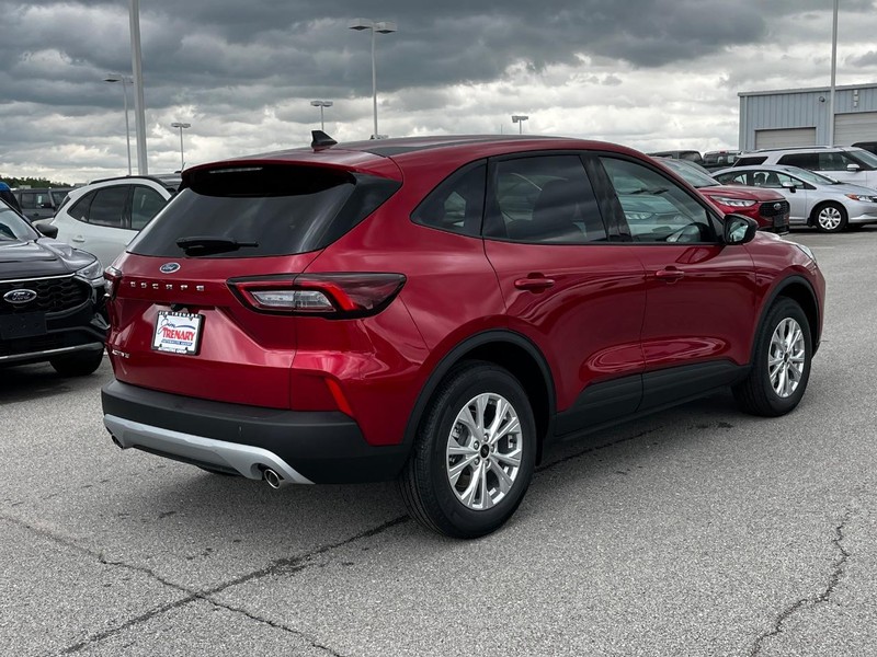 Ford Escape Vehicle Image 03