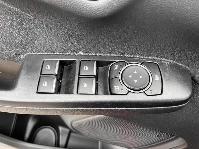 Ford Escape Vehicle Image 08