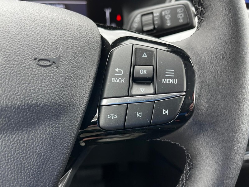 Ford Escape Vehicle Image 11
