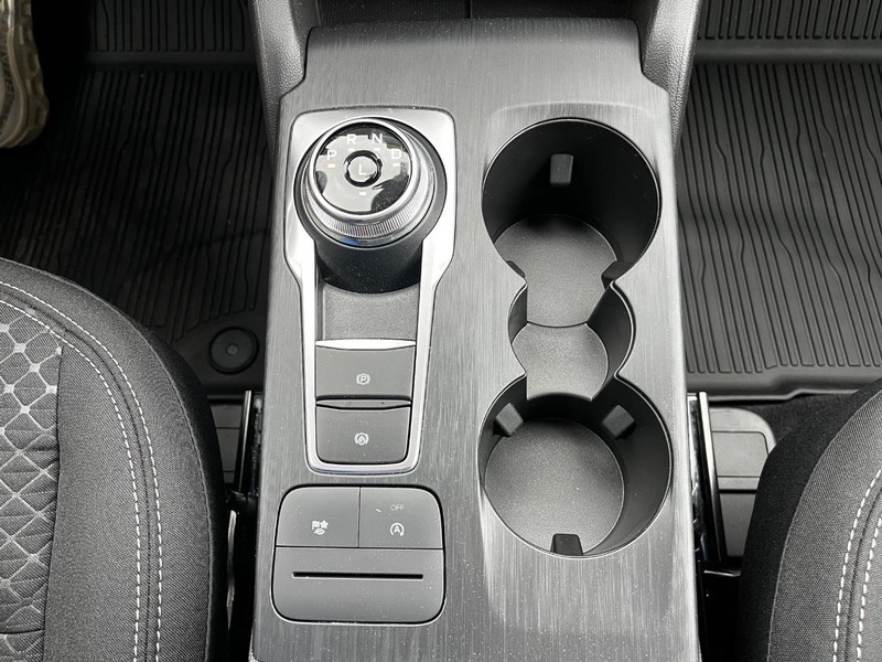 Ford Escape Vehicle Image 13