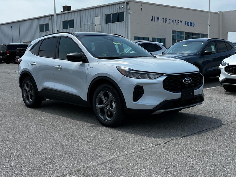 Ford Escape Vehicle Image 02