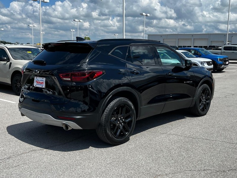 Chevrolet Blazer Vehicle Image 03