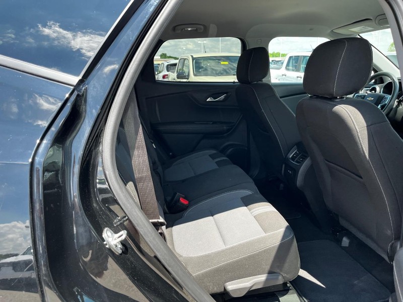 Chevrolet Blazer Vehicle Image 10